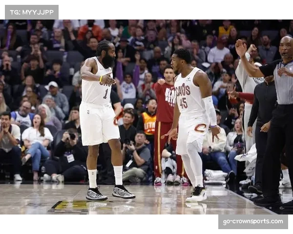 哈登20分9助攻组织尚可 骑士进攻端空间利用效率不足 哈登20分9助攻组织尚可 骑士进攻端空间利用效率不足